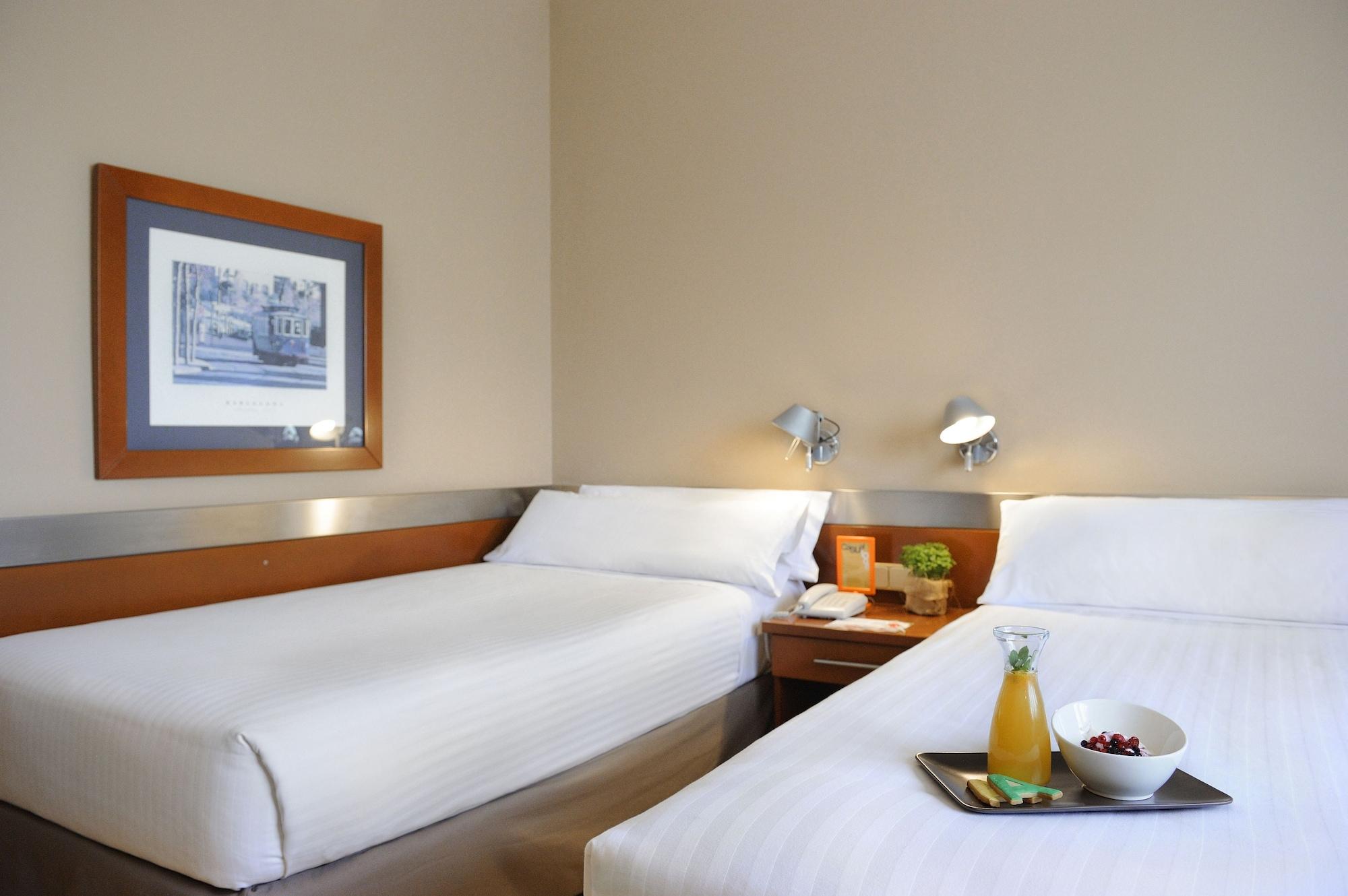 Tres Torres Atiram Hotel Barcelona Exterior photo